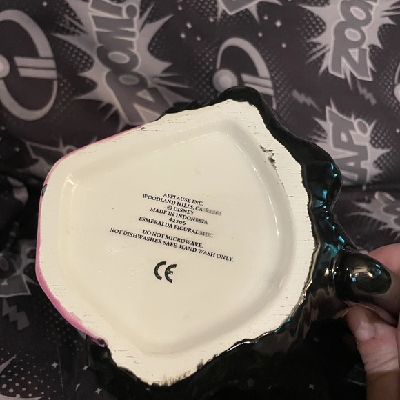 Esmeralda Ceramic Figural Mug Hunchback Notre Dame - Picture 9 of 12